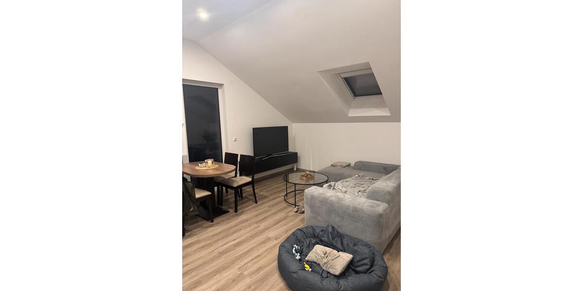 Dachgeschoßwohnung Lindlar - 2 Zimmer, 49 m&sup2;, 825&euro; | Angebot:25963732