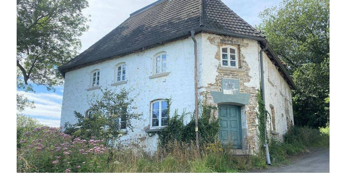 Burg Helberg - Ein Haus mit Geschichte - Mehrfamilienhaus, Wohnhaus Gummersbach Helberg | Angebot:23978198