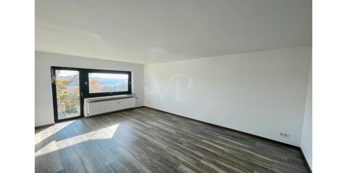 Etagenwohnung Bergneustadt - 3 Zimmer, 92 m&sup2;, 950&euro; | Angebot:27581609