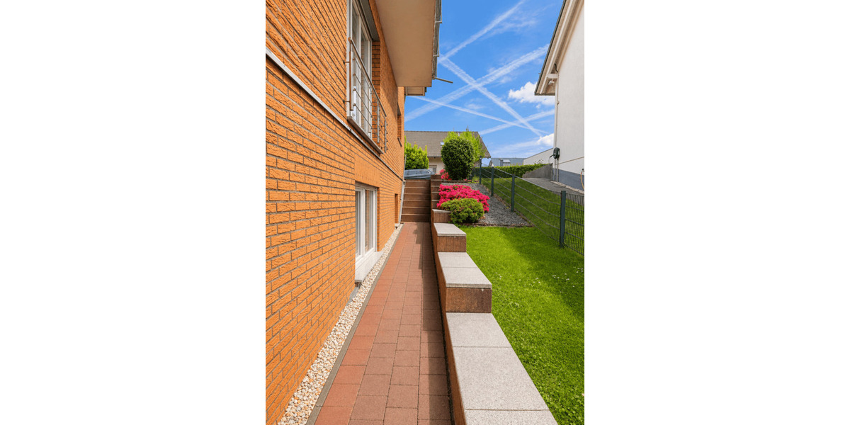 Mehrfamilienhaus, Wohnhaus Eitorf - 7 Zimmer, 270 m&sup2;, 549.000&euro; | Angebot:26874960