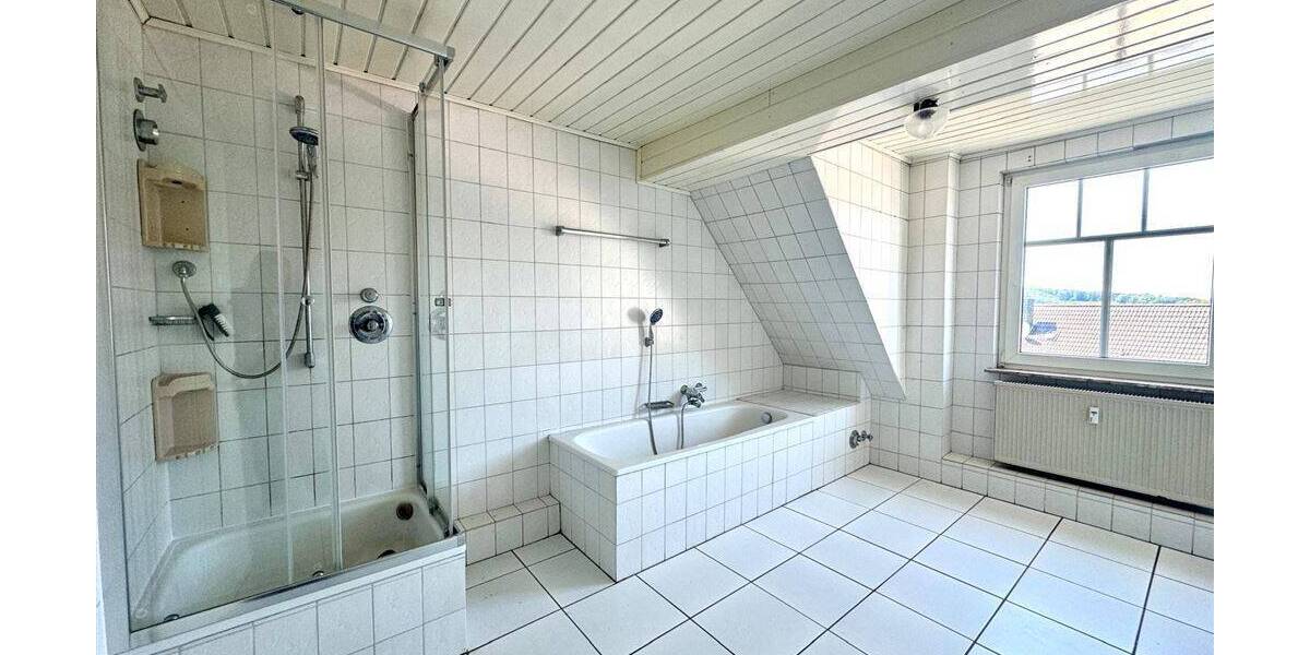 Kapitalanleger gesucht: Mehrfamilienhaus mit Gewerbeeinheit in Kierspe-Dorf - Mehrfamilienhaus, Wohnhaus Kierspe Kierspe Dorf | Angebot:25608763