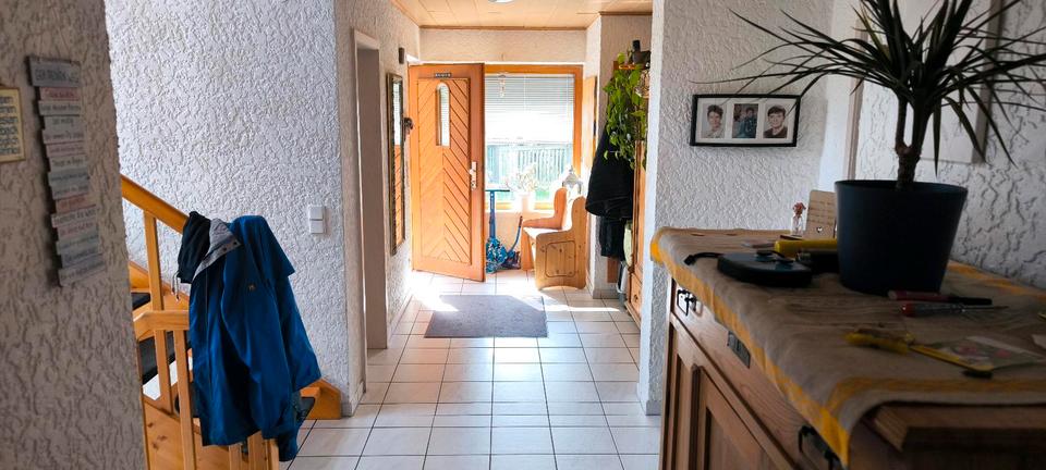 Einfamilienhaus Freudenberg - 5 Zimmer, 175 m&sup2;, 2.100&euro; | Angebot:27615678