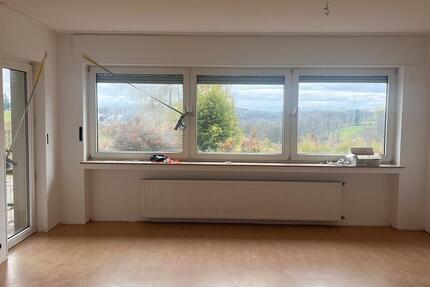 Wohnung Wermelskirchen - 3 Zimmer, 101 m&sup2;, 1.300&euro; | Angebot:26034971