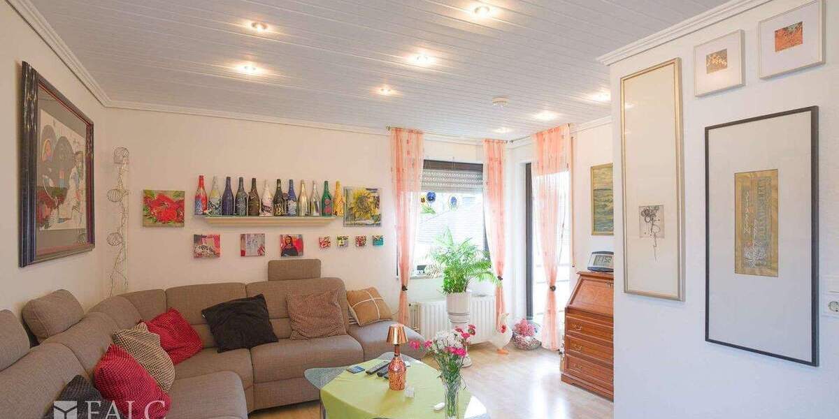 Einfamilienhaus Kürten Broich - 5 Zimmer, 129 m&sup2;, 399.000&euro; | Angebot:25696531