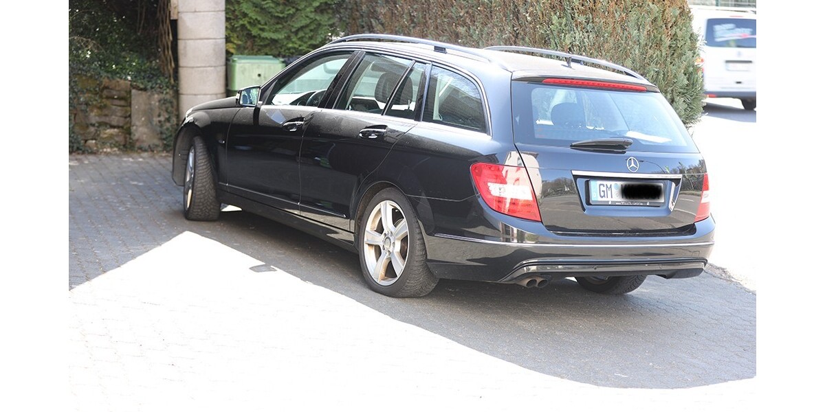 Mercedes-Benz C 180 244.428 km 4.900 &euro; Wiehl 51674