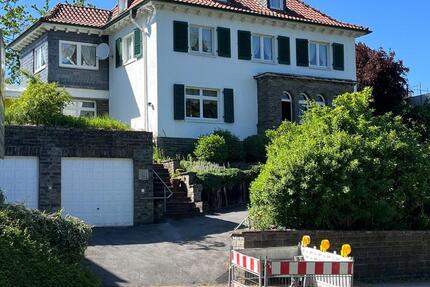 Haus Hückeswagen - 7 Zimmer, 250 m&sup2;, 620.000&euro; | Angebot:26764380
