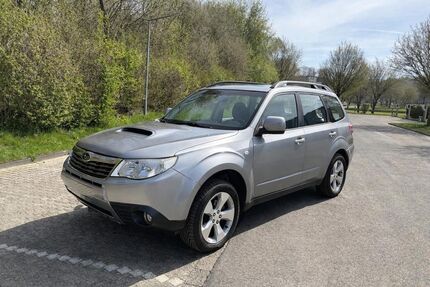 Subaru Forester 179.000 km 7.300 &euro; Marienheide 51709