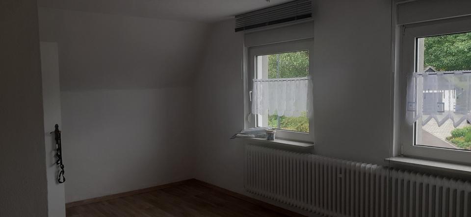 Dachgeschoßwohnung Waldbröl - 2 Zimmer, 51 m&sup2;, 425&euro; | Angebot:27578019