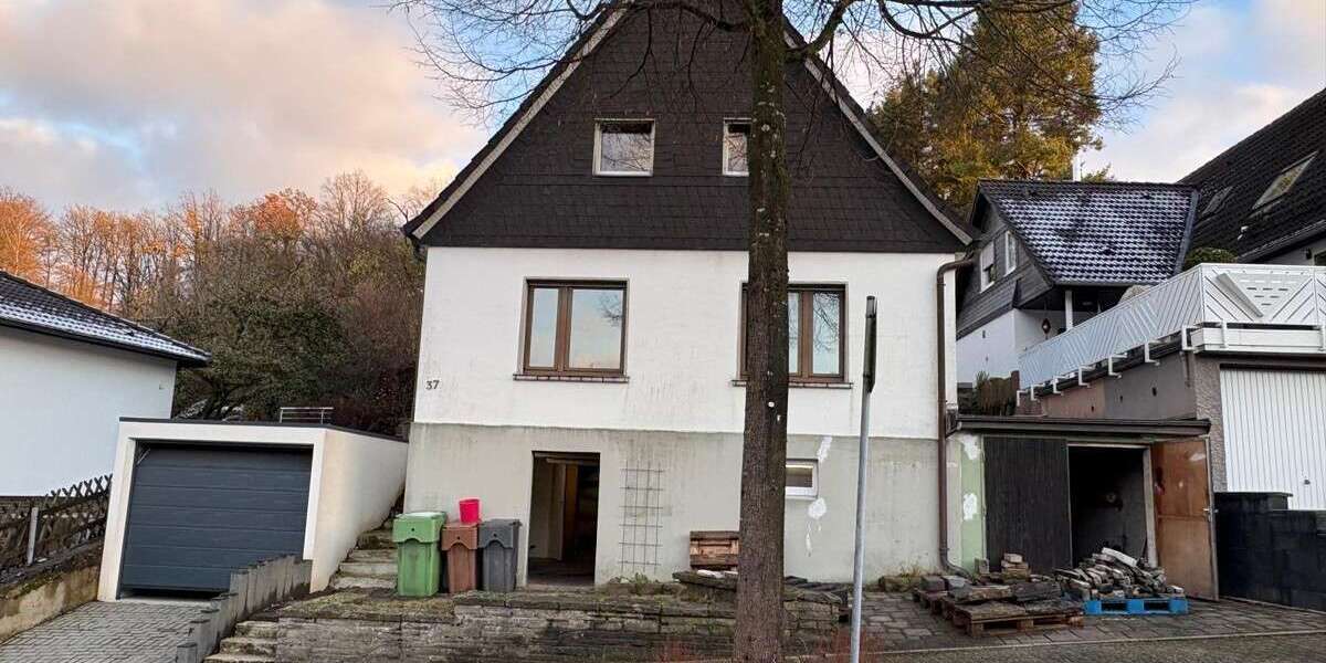 Einfamilienhaus Wipperfürth - 8 Zimmer, 171 m&sup2;, 305.000&euro; | Angebot:26004479
