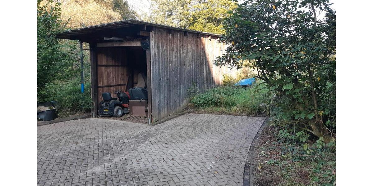 Einfamilienhaus Reichshof - 10 Zimmer, 250 m&sup2;, 295.000&euro; | Angebot:25422678