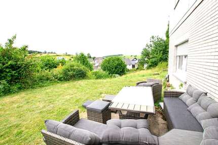Haus Bergneustadt - 4 Zimmer, 120 m&sup2;, 249.000&euro; | Angebot:27192763