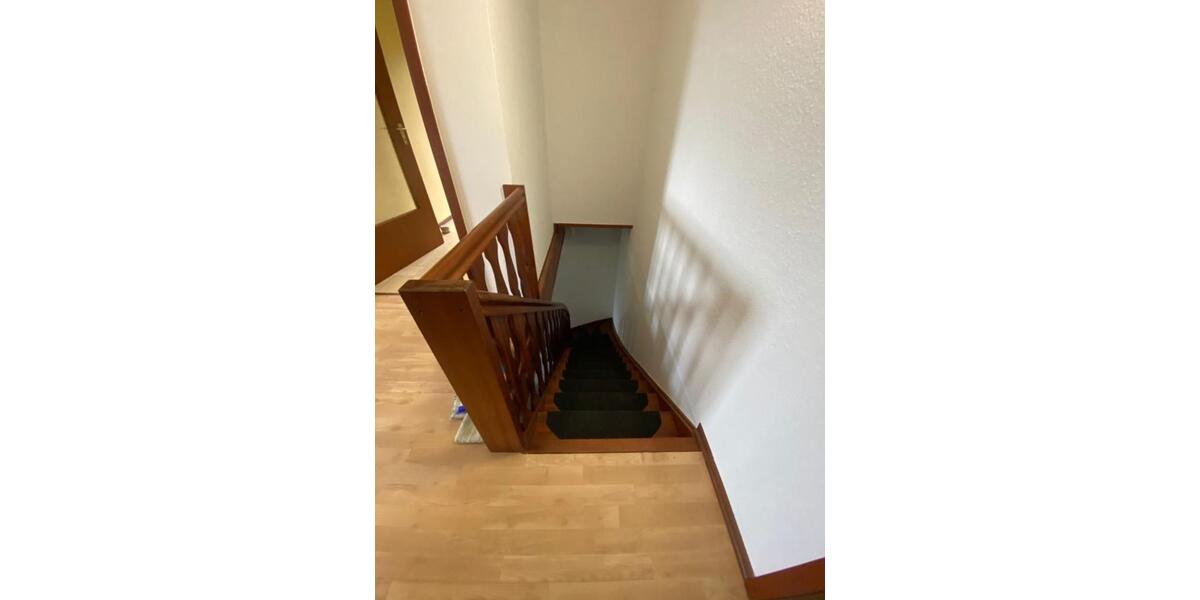 Einfamilienhaus Gummersbach Berstig Süd - 5 Zimmer, 150 m&sup2;, 1.000&euro; | Angebot:25371516