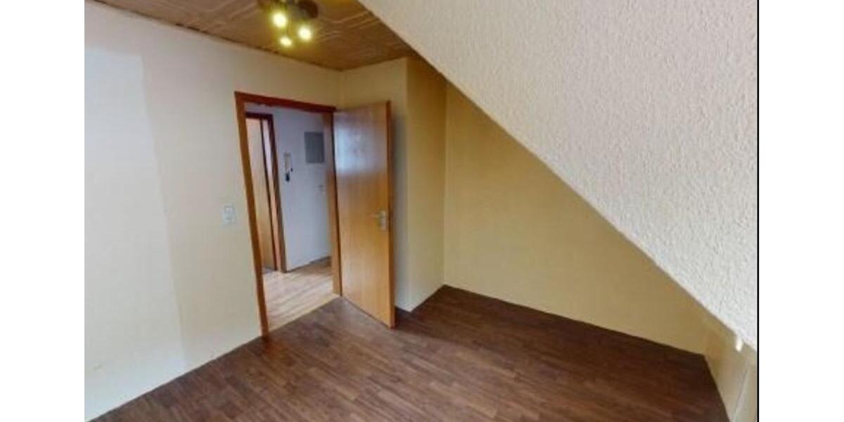 Etagenwohnung Werdohl - 4.5 Zimmer, 108 m&sup2;, 790&euro; | Angebot:25613547