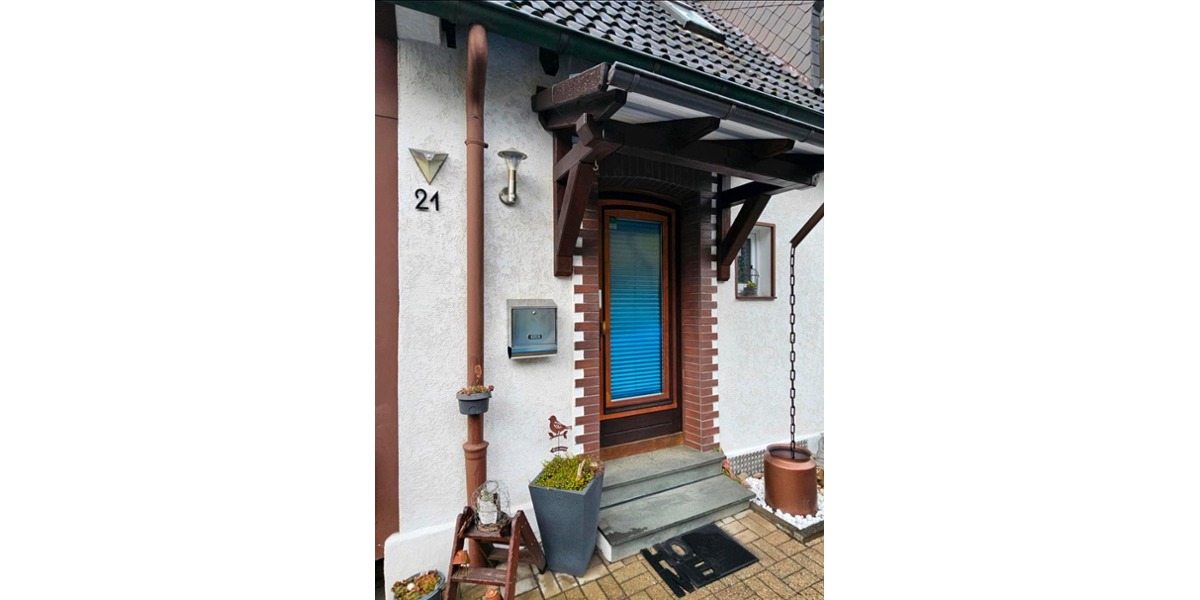 Doppelhaushälfte Werdohl - 5 Zimmer, 129 m&sup2;, 219.000&euro; | Angebot:27184494