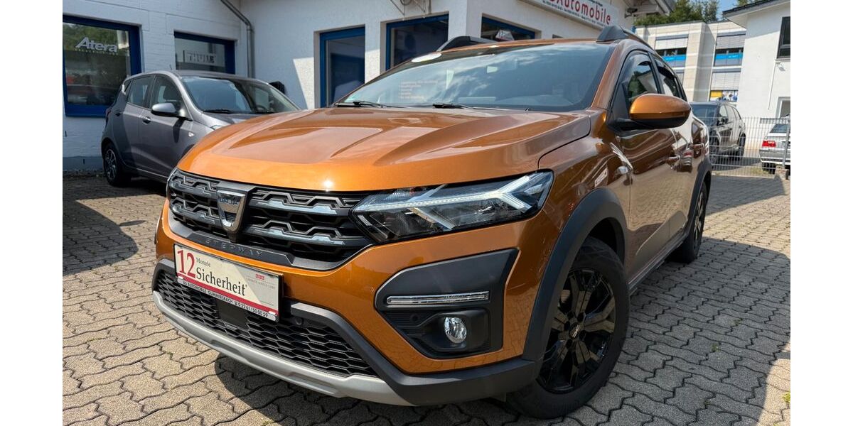 Dacia Sandero 86.000 km 11.749 &euro; Gummersbach (Zwischen Toom Markt und ATU) 51645