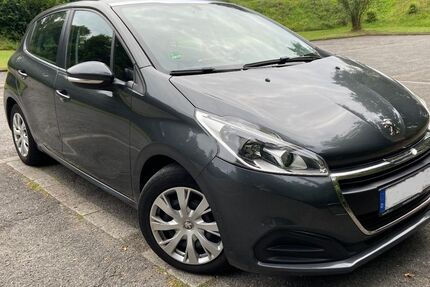 Peugeot 208 132.700 km 6.400 &euro; Bergneustadt 51702