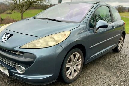 Peugeot 207 222.000 km 549 &euro; Bergneustadt 51702