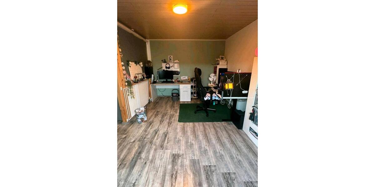 Dachgeschoßwohnung Ruppichteroth - 3.5 Zimmer, 106 m&sup2;, 240.000&euro; | Angebot:26545172