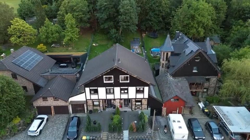 Doppelhaushälfte Reichshof - 4 Zimmer, 137 m&sup2;, 300.000&euro; | Angebot:26557824