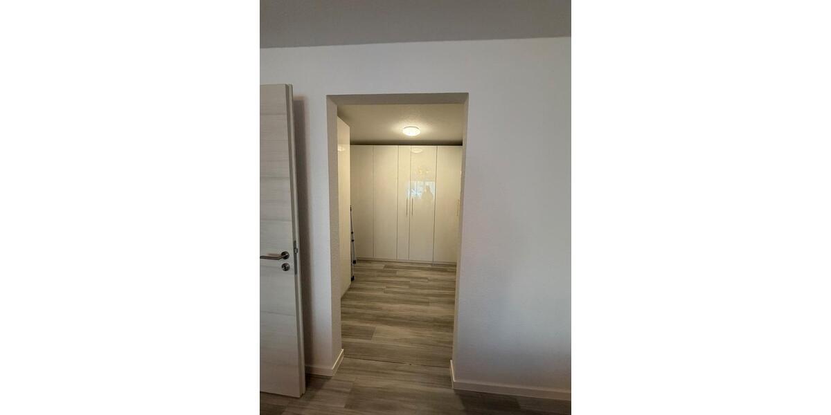 Erdgeschoßwohnung Wermelskirchen - 3 Zimmer, 109 m&sup2;, 1.342&euro; | Angebot:27551019