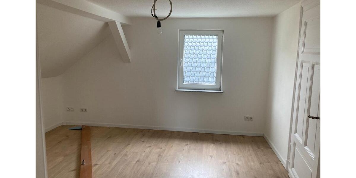 Einfamilienhaus Lindlar - 5 Zimmer, 130 m&sup2;, 1.350&euro; | Angebot:26617957