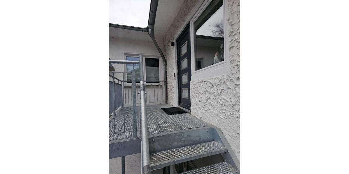 Etagenwohnung Reichshof - 2 Zimmer, 81 m&sup2;, 730&euro; | Angebot:25538417