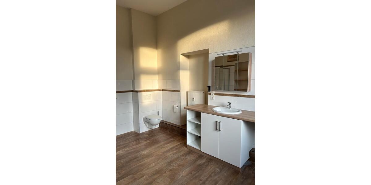 Etagenwohnung Waldbröl - 1 Zimmer, 93 m&sup2;, 760&euro; | Angebot:27572520