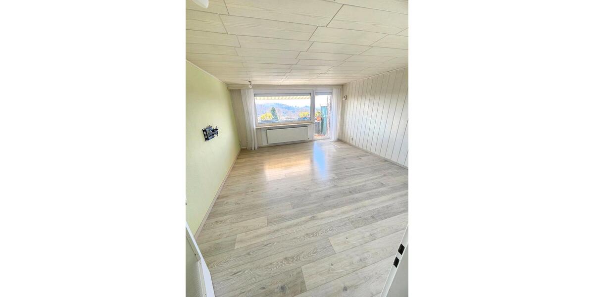 Etagenwohnung Bergneustadt - 3 Zimmer, 77 m&sup2;, 700&euro; | Angebot:25901566