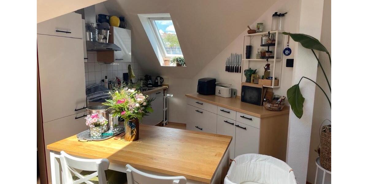 Dachgeschoßwohnung Wermelskirchen - 2.5 Zimmer, 95 m&sup2;, 690&euro; | Angebot:27553729