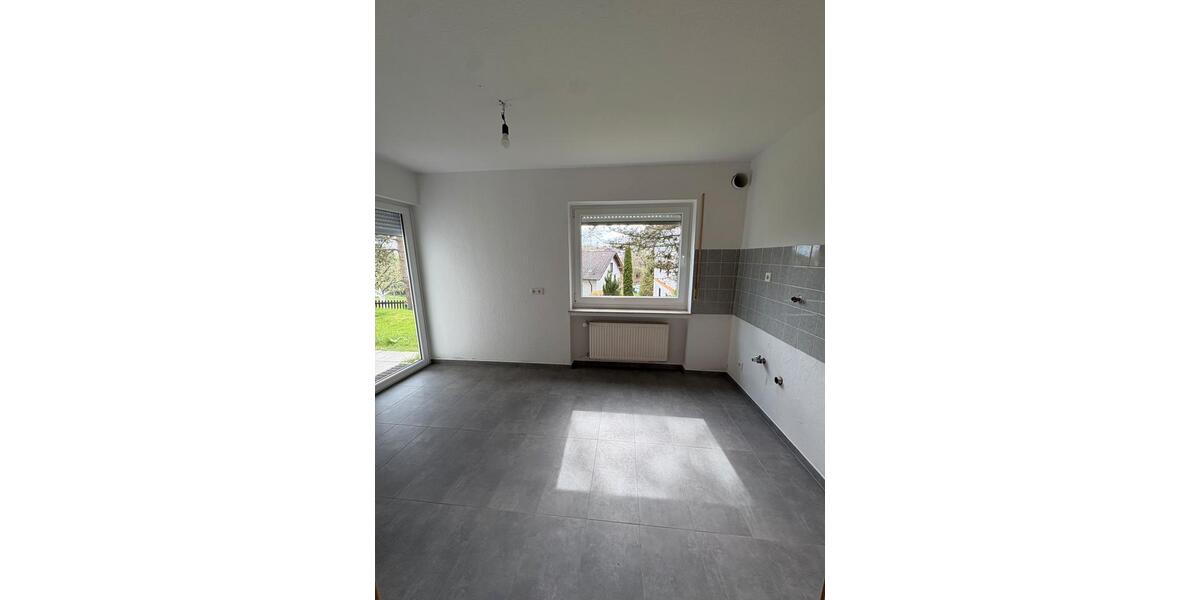 Etagenwohnung Freudenberg - 3 Zimmer, 85 m&sup2;, 680&euro; | Angebot:26040079