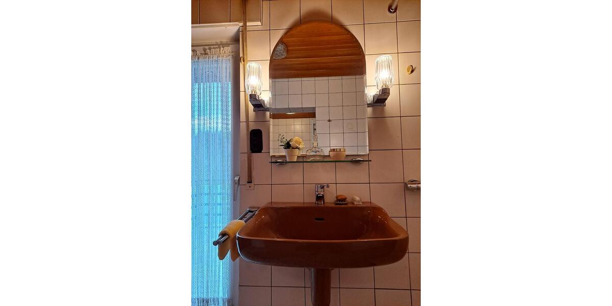 Einfamilienhaus Wiehl - 7 Zimmer, 167 m&sup2;, 325.000&euro; | Angebot:25591839