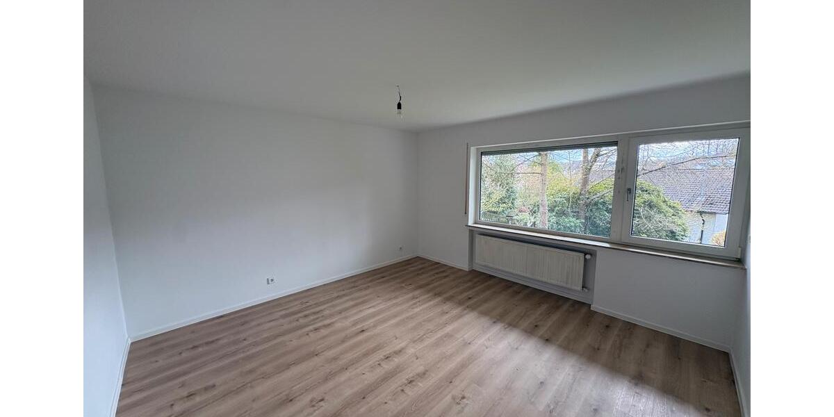 Etagenwohnung Freudenberg - 3 Zimmer, 85 m&sup2;, 680&euro; | Angebot:26040079
