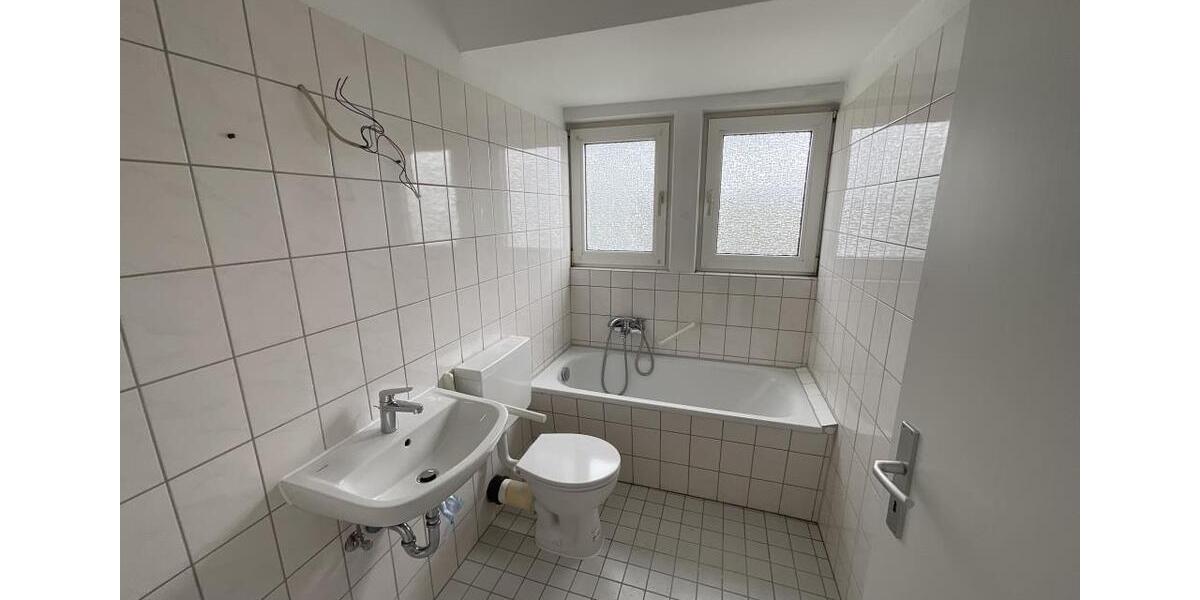 Dachgeschoßwohnung Herscheid - 2 Zimmer, 42 m&sup2;, 349&euro; | Angebot:26677456