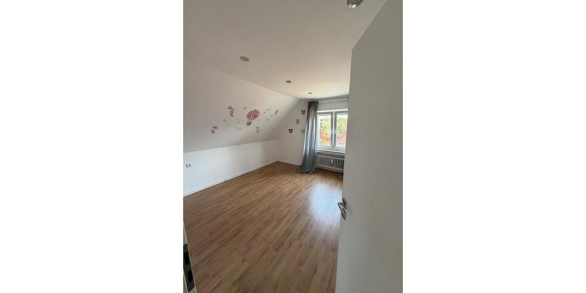 Dachgeschoßwohnung Kierspe - 3 Zimmer, 61 m&sup2;, 632&euro; | Angebot:27581490