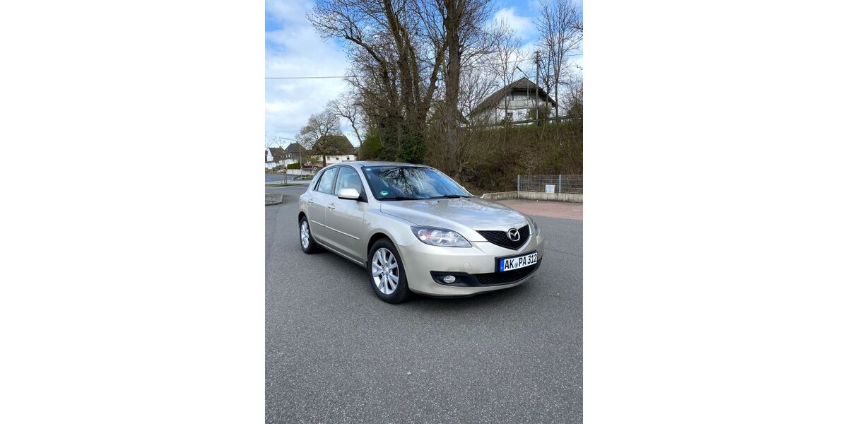 Mazda 3 159.580 km 3.000 &euro; Wissen 57537