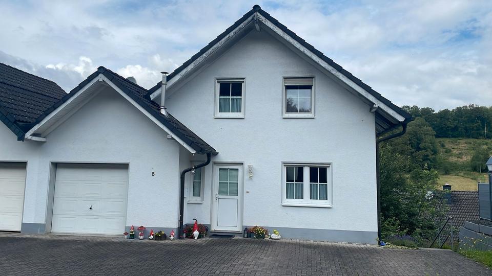 Doppelhaushälfte Wiehl - 5 Zimmer, 147 m&sup2;, 339.000&euro; | Angebot:26939537
