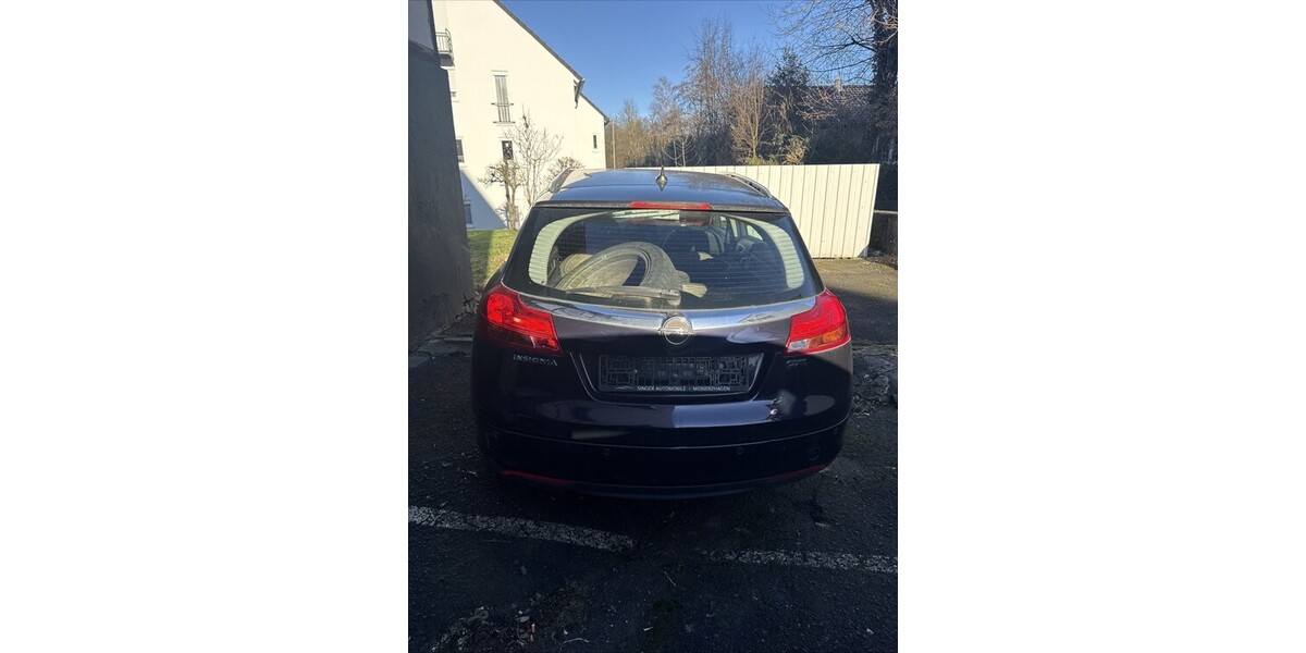 Opel Insignia 200.017 km 3.750 &euro; Wiehl 51674