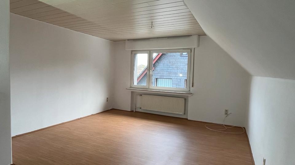 Etagenwohnung Gummersbach Berstig Süd - 4 Zimmer, 90 m&sup2;, 670&euro; | Angebot:27572231