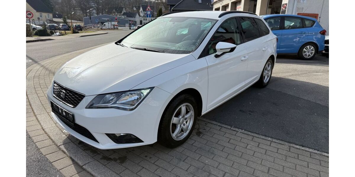Seat Leon 111.000 km 7.749 &euro; Lüdenscheid 58515