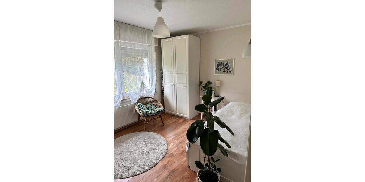 Erdgeschoßwohnung Meinerzhagen - 4 Zimmer, 146 m&sup2;, 1.190&euro; | Angebot:25933962