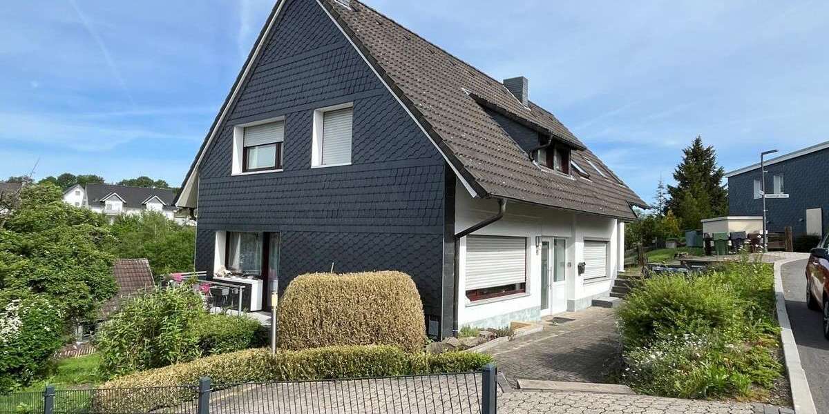 Einfamilienhaus Wipperfürth - 8 Zimmer, 255 m&sup2;, 475.000&euro; | Angebot:12984245