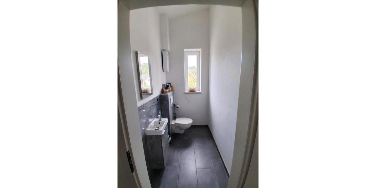 Dachgeschoßwohnung Waldbröl - 3 Zimmer, 75 m&sup2;, 950&euro; | Angebot:27564627