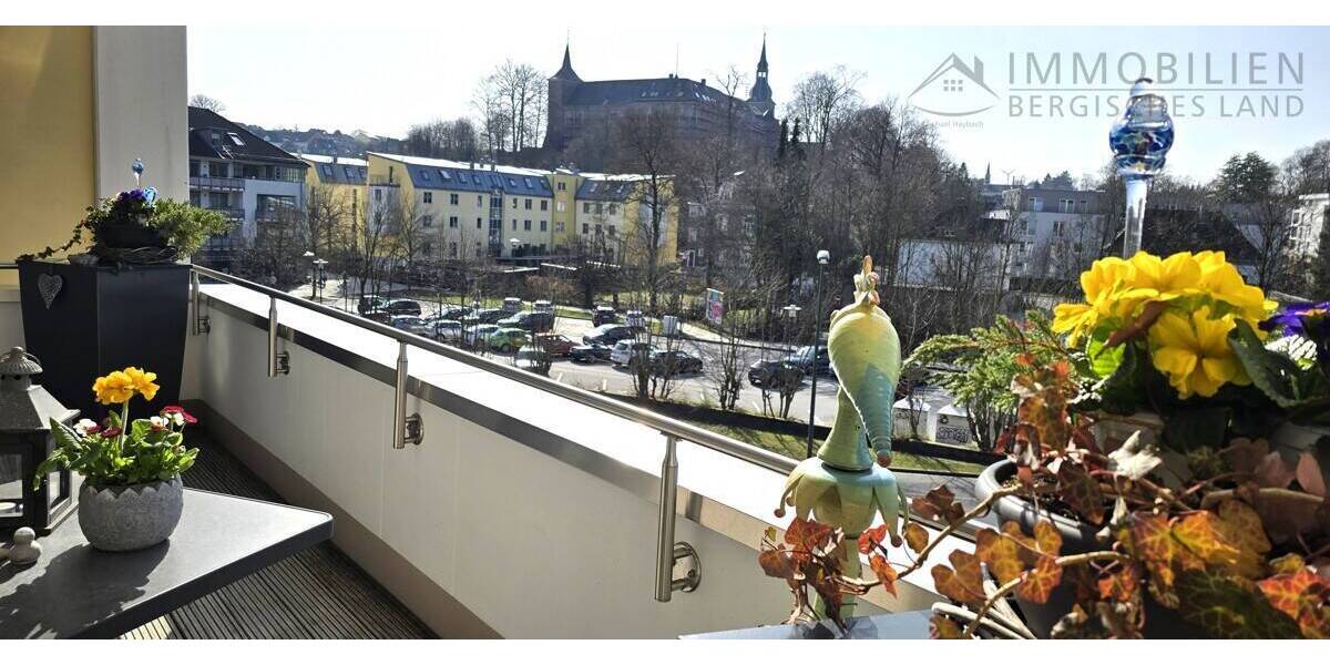 Etagenwohnung Hückeswagen Innenstadt - 2 Zimmer, 60 m&sup2;, 260.000&euro; | Angebot:26106199