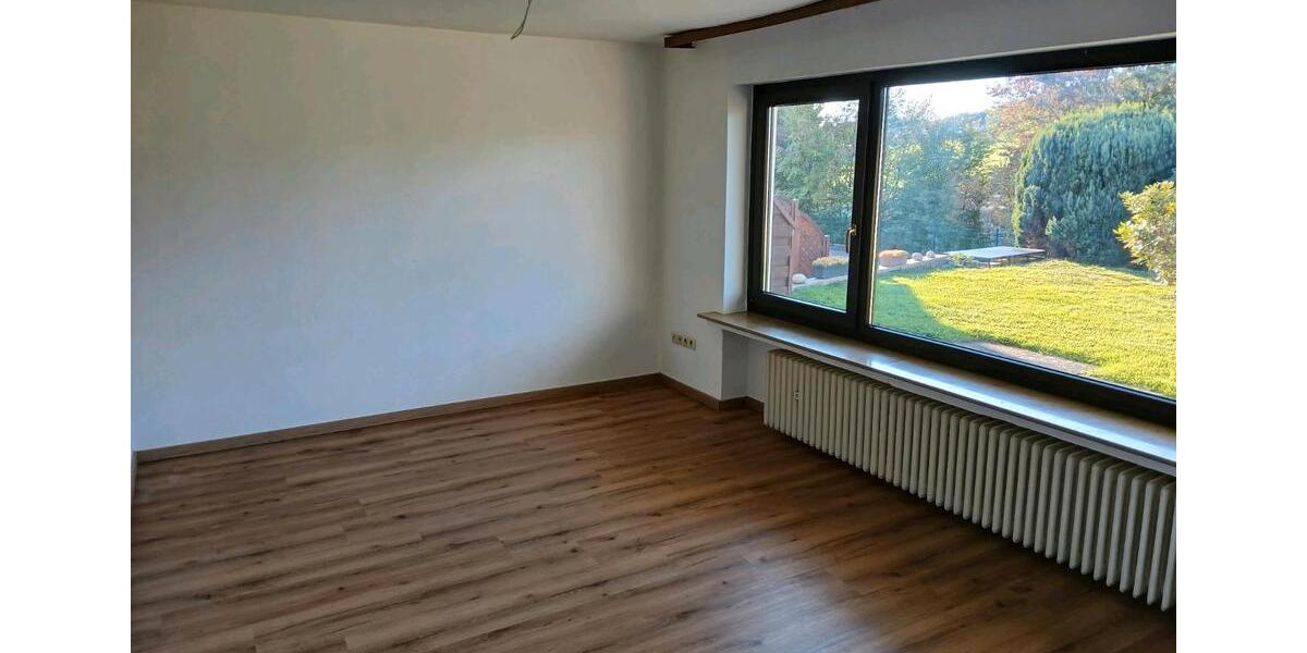Erdgeschoßwohnung Freudenberg - 2 Zimmer, 64 m&sup2;, 450&euro; | Angebot:27602787
