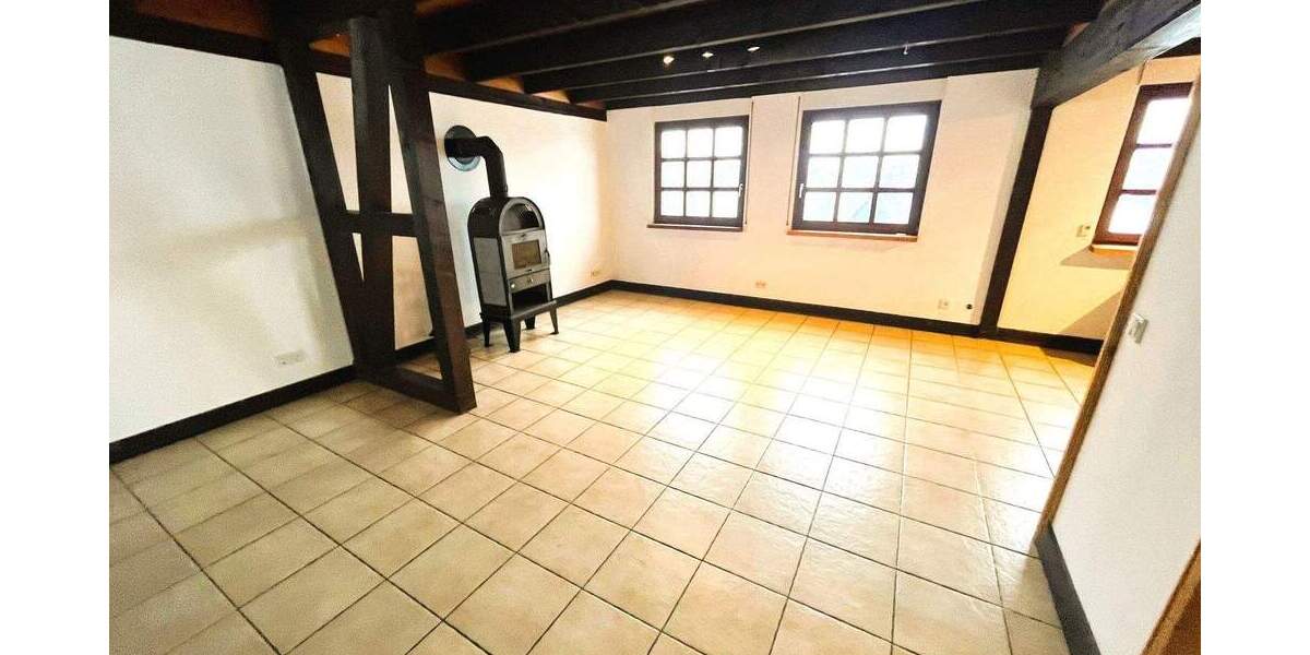 Einfamilienhaus Wiehl - 4 Zimmer, 152 m&sup2;, 349.000&euro; | Angebot:25796901