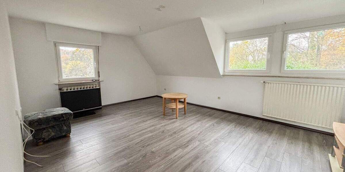 Mehrfamilienhaus, Wohnhaus Windeck Rosbach - 6 Zimmer, 172 m&sup2;, 199.000&euro; | Angebot:25738135