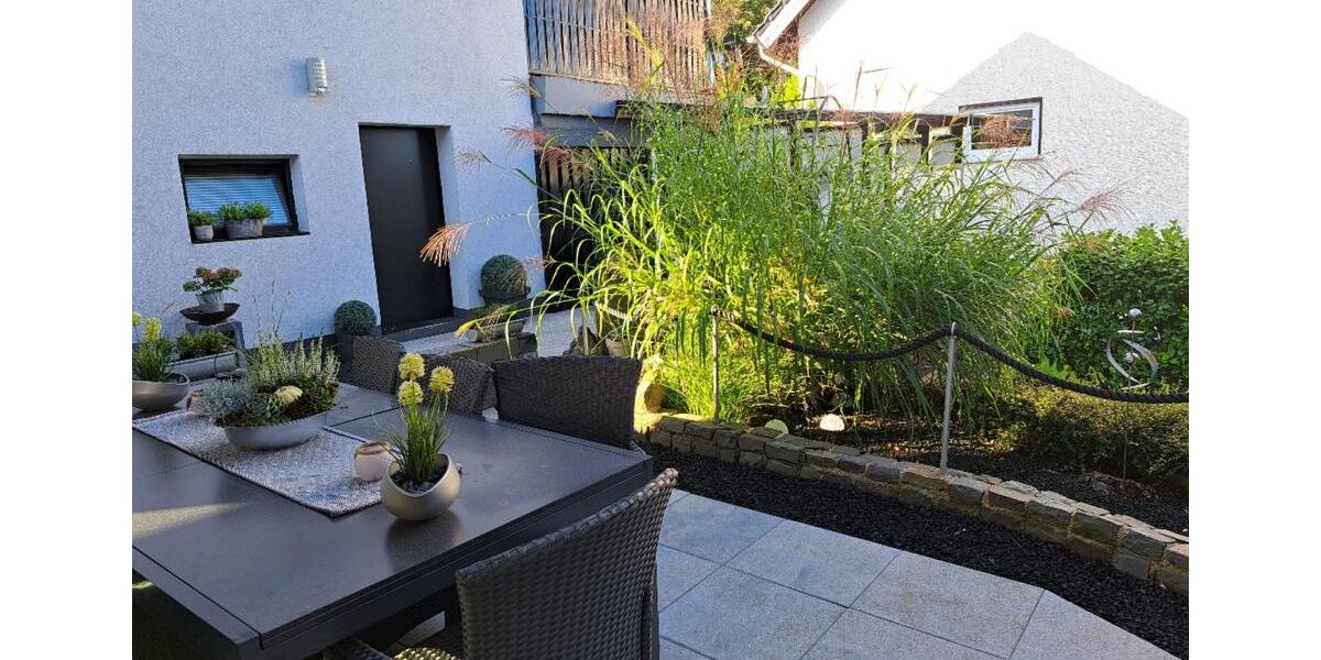 Einfamilienhaus Gummersbach Hepel - 8 Zimmer, 209 m&sup2;, 440.000&euro; | Angebot:25813938