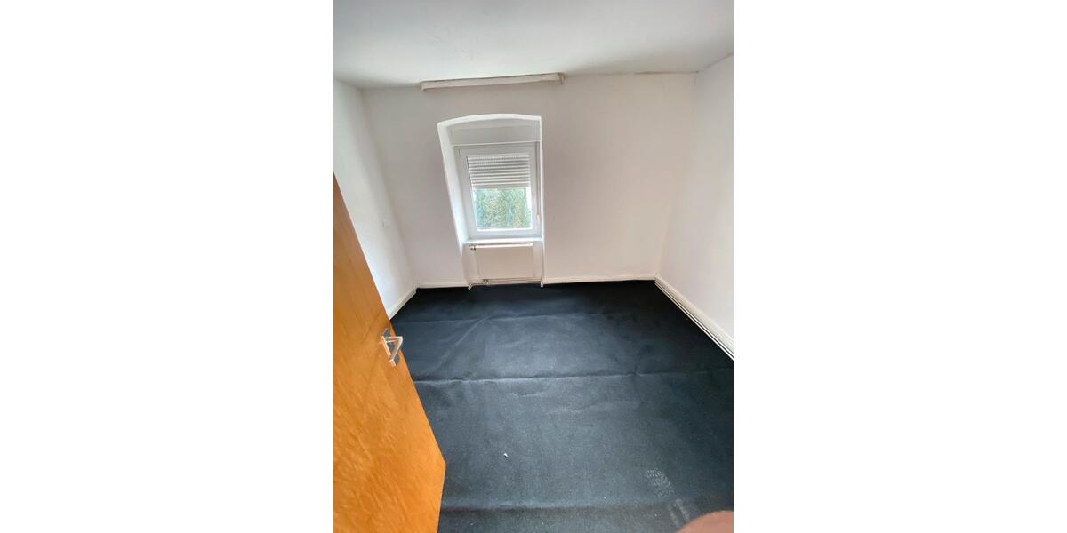 Etagenwohnung Werdohl - 4 Zimmer, 98 m&sup2;, 520&euro; | Angebot:25990090