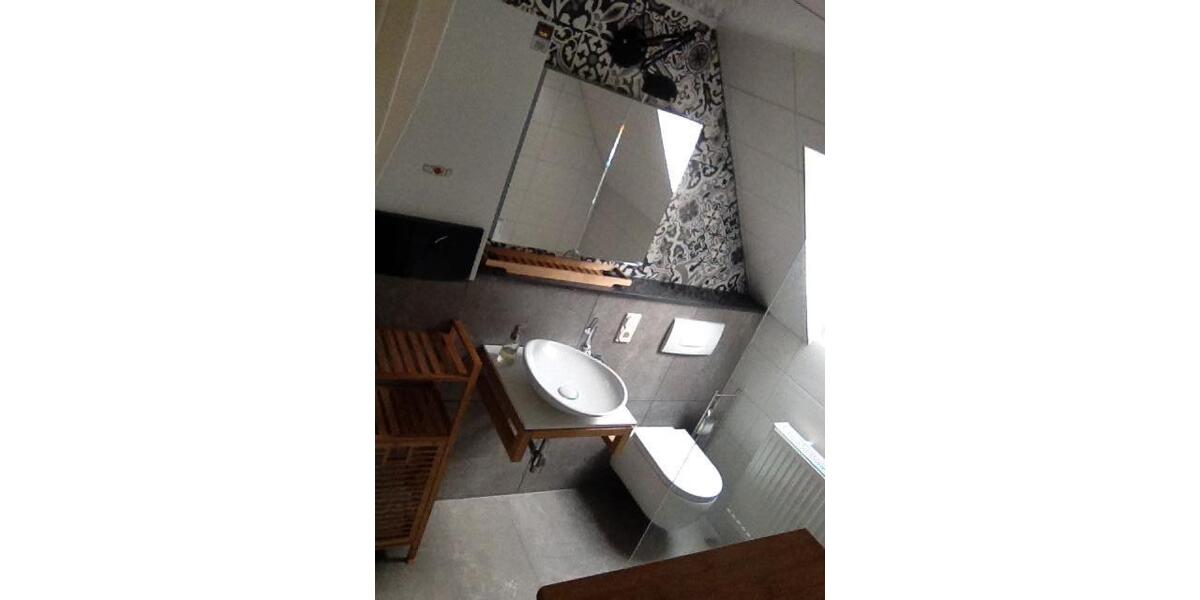 Dachgeschoßwohnung Gummersbach Berstig Süd - 3 Zimmer, 90 m&sup2;, 680&euro; | Angebot:26650118