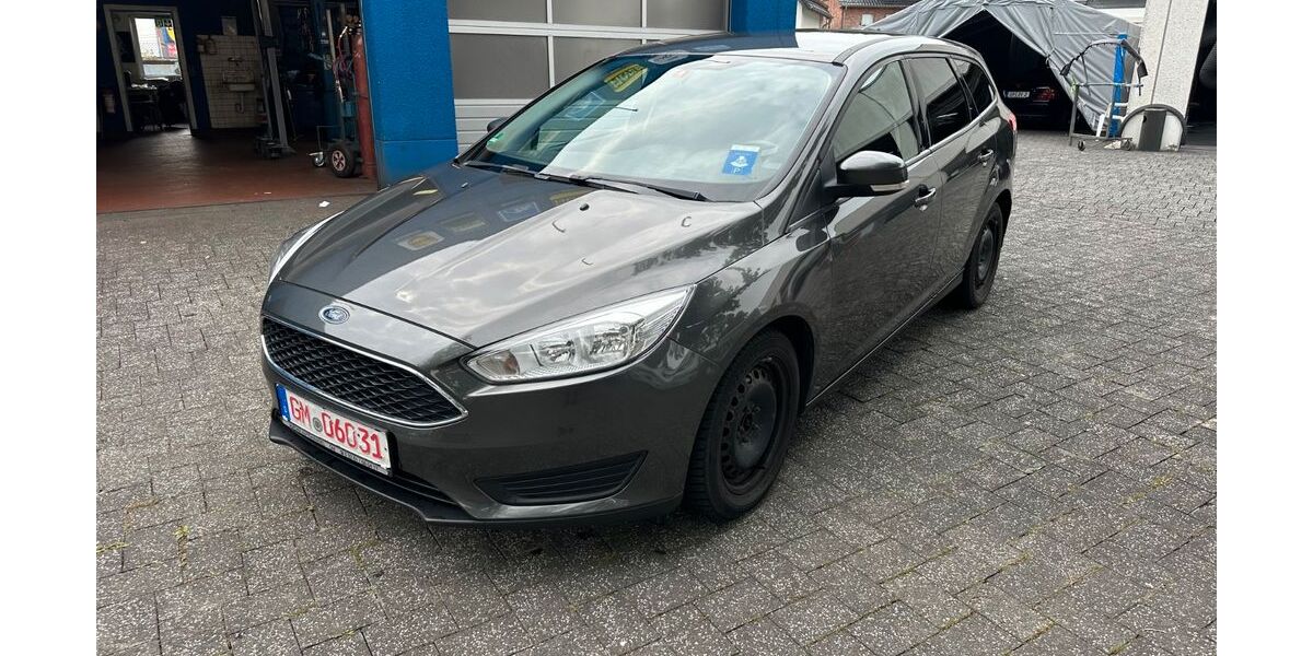Ford Focus 210.936 km 3.999 &euro; Gummersbach 51645